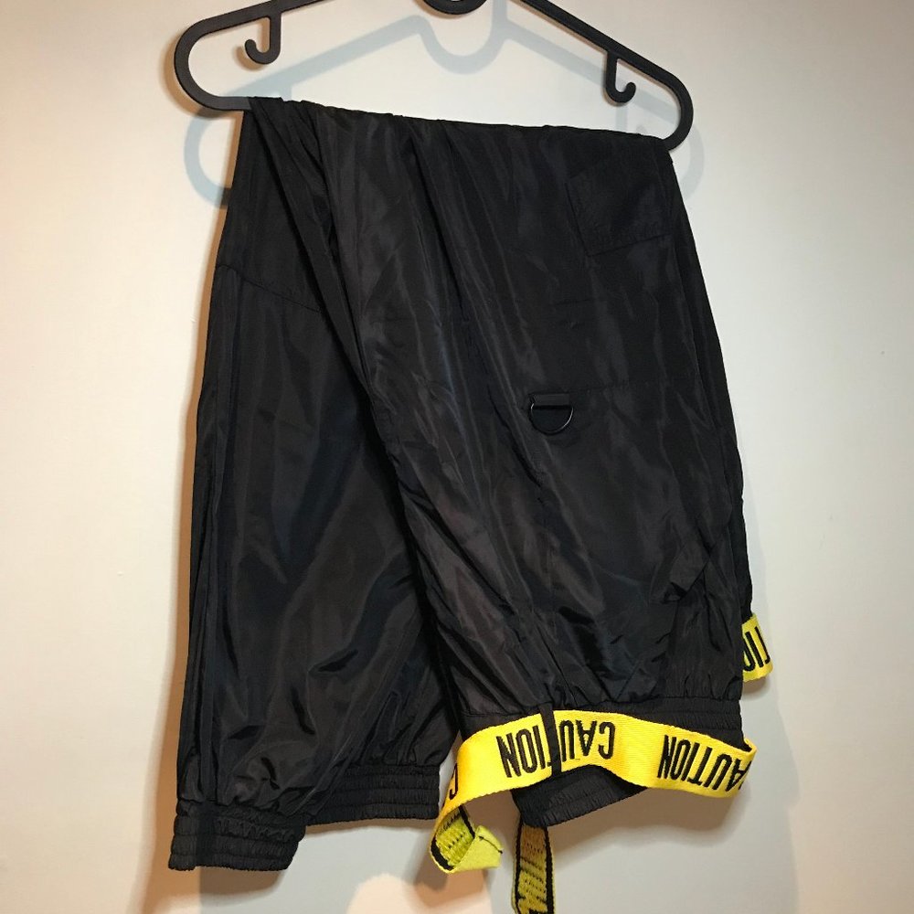 Black cargo pants